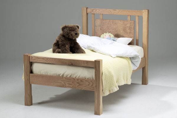 Oak bed