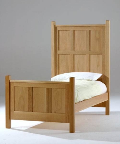 Oak panelled bed